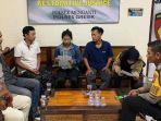 Akhir-nasib-emak-emak-di-Gresik-yang-viral-tolak-ditagih-utang.jpg