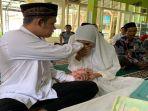 Akhmad-Khoirur-Roziqin-saat-akad-nikah-di-dalam-Lapas-Kelas-IIA-Bojonegoro-Rabu.jpg