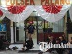 Anak-punk-dan-Vespa-ekstrem-diamankan-di-Polsek-Palang-usai-terlibat-kegaduhan-di-SPBU-Kradenan.jpg