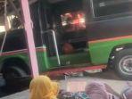 Angkot-membawa-rombongan-anak-TK-kecelakaan-tabrak-mobil-di-Kebomas.jpg