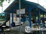 Angkutan-umum-di-Terminal-Trunojoyo-Madura-ilustrasi-bus-ilustrasi-tarif-bus-sampang.jpg