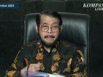 Anwar-Usman-saat-memberikan-pernyataan-di-hadapan-media-tanpa-tanya-jawab.jpg