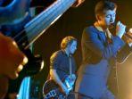 Arctic-Monkeys-I-Wanna-Be-Yours-sgsg.jpg