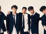 Arti-Lirik-Lagu-8-Letters-Why-Dont-We-Viral-When-Your-Hands-In-Mine-Its-Like-Im-Whole-Again.jpg