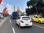 Arus-lalu-lintas-di-jalan-nasional-Ranuyoso-Klakah-Lumajang.jpg