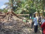 Bangunan-rumah-yang-ambruk-diterpa-angin-kencang-Rabu-412023.jpg