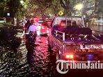 Banjir-di-Jalan-Raya-Tenggilis-arah-PrapenJemursari-Surabaya-banjir-di-surabaya.jpg