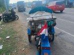 Becak-motor-dan-sepeda-motor-terlibat-kecelakaan-di-Jalan-Raya-Surabaya-Madiun.jpg