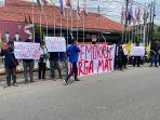 Belasan-aktivis-Pergerakan-Mahasiswa-Islam-Indonesia-PMII-turun-ke-jalan.jpg