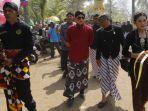 Bupati-Trenggalek-Mochamad-Nur-Arifin-hadiri-Pahargyan-Adat-Longkangan.jpg