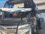 Bus-tabrak-truk-tangki-di-Tol-Solo-Kertosono-masuk-Desa-Bajulan-Kecamatan-Saradan-Madiun.jpg