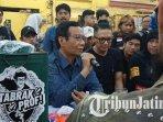 Cawapres-nomor-urut-3-Mahfud-MD-saat-bertemu-warga-Kota-Surabaya.jpg