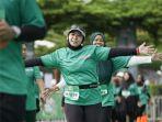 Cegah-OsteoporosisLewat-10000-Langkah-Menuju-Tulang-Kuat-Ribuan-Orang-Jalan-Kaki-di-Surabaya.jpg