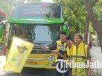 DPD-Partai-Golkar-Surabaya-memberangkatkan-rombongan-ziarah-wali-lima.jpg