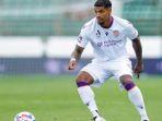 Darryl-Lachman-saat-membela-Perth-Glory-Australia.jpg