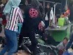 Detik-detik-pemotor-asal-Nganjuk-gagal-lakukan-atraksi-standing1.jpg