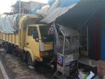 Diduga-sopir-truk-nopol-N-8893-UM-mengantuk-dan-oleng.jpg