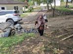 Dini-Pitria-kembali-menjadi-kepsek-usai-hukumannya-dicabut.jpg