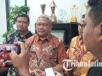 Direktur-RSUD-Jombang-dr-Pudji-Umbaran-jelaskan-kondisi-Sulton-pasien-kelainan-jantung.jpg