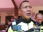 Dirlantas-Polda-Jawa-Timur-Kombes-Pol-Komarudin-saat-menyertai-patroli-jarak-jauh-dengan-motor.jpg
