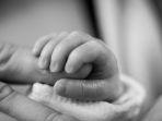 Dokter-Ketakutan-usai-Bantu-Ibu-ini-Lahiran-Ayah-Anggap-Kondisi-Bayi-Keajaiban-Anggota-Tubuhnya-8.jpg