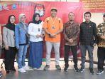 Dua-pasangan-calon-saat-menjalani-pemeriksaan-kesehatan-di-RS-Syaiful-Anwar-Malang.jpg