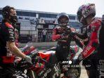 Dua-pembalap-Aprilia-Racing-Team-Aleix-Espargaro-kanan-dan-Maverick-Vinales.jpg