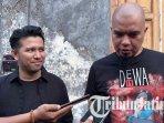 Emil-Dardak-dan-Ahmad-Dhani-saat-ditemui-usai-syuting-video-klip-bersama-Dewa-19.jpg
