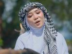 Fauzana-Ya-Thoybah-trending.jpg