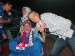 Foto-Paul-Cumming-dan-Milo-Seslija-setelah-pertandingan-Arema-FC-Paul-Anthony-Cumming-meninggal.jpg