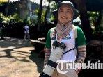 Fotografer-profesional-Anya-Cahyara-asal-Surabaya-yang-gemar-menyusuri-hutan-untuk-memotret-burung.jpg