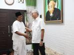 Ganjar-Pranowo-sowan-ke-kediaman-Gus-Muwafiq-di-Sleman-Jogjakarta.jpg