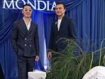 General-Manager-Mondial-Leslie-Christian-Saputra-bersama-Nicholas-Saputra.jpg