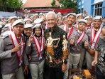 Gubernur-Jawa-Tengah-Ganjar-Pranowo-mewisuda-258-siswa-SMKN-Jawa-Tengah.jpg