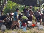 Haikal-santri-asal-Lamongan-adalah-satu-diantara-puluhan-korban-ambruknya.jpg