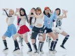 Hearts2Hearts-STYLE-trending.jpg