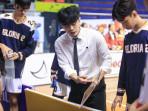 Honda-DBL-Surabaya-2025-Joshua-Abner-saat-melatih-SMA-Gloria-2-Surabaya.jpg
