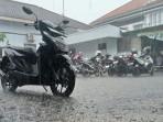 Hujan-deras-disertai-angin-yang-mengguyur-Kecamatan-Jombang.jpg