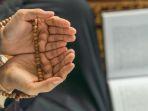 Ilustrasi-membaca-Surat-Al-Waqiah.jpg