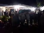 Hujan Deras Iringi Kedatangan Jenazah Alfan Korban Bangunan Ambruk di Ponpes Al Khoziny Sidoarjo