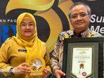 Kabupaten-Kediri-saat-meraih-penghargaan-daerah-penghasil-telur-terbanyak-kedua.jpg