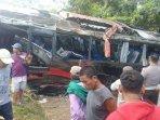 Kecelakaan-Bus-Pegawai-RSBS-Jember-kecelakaan-rombongan-pegawai-Rumah-Sakit-Bina-Sehat-Jember.jpg