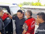 Kedua-tersangka-kasus-dugaan-korupsi-bibit-pisang-mas-kirana.jpg
