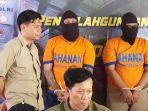 Kedua-tersangka-sindikat-penjualan-satwa-langka-dilindungi-kura-kura-berpunggung-lunak-LABI-LABI.jpg