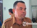 Kepala-DKP2P-Tuban-Eko-Julianto-tanggapi-banjir-yang-merendam-lahan-pertanian-di-Plumpang.jpg