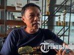 Kepala-DLH-Kabupaten-Kediri-Putut-Agung-Subekti-memberi-informasi-tindak-lanjut-pencemaran-air.jpg