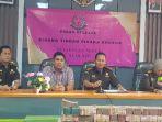 Kepala-Kejaksaan-Negeri-Kajari-Sumenep-Trimo-dalam-kasus-pengadaan-kapal.jpg
