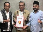 Ketua-DPC-Gerindra-Kota-Batu-Heli-Suyanto-bersama-dengan-Bacawali-Nurochman-dari-PKB.jpg