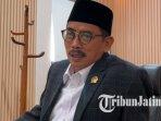 Ketua-DPRD-Jatim-Musyafak-Rouf-menjelaskan-penghapusan-kunjungan-luar-negeri-imbas-efisiensi.jpg