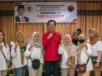 Ketua-DPRD-Surabaya-Adi-Sutarwijono-saat-bertemu-warga-kota-pahlawan-ilustrasi-Kader-Surabaya-Hebat.jpg